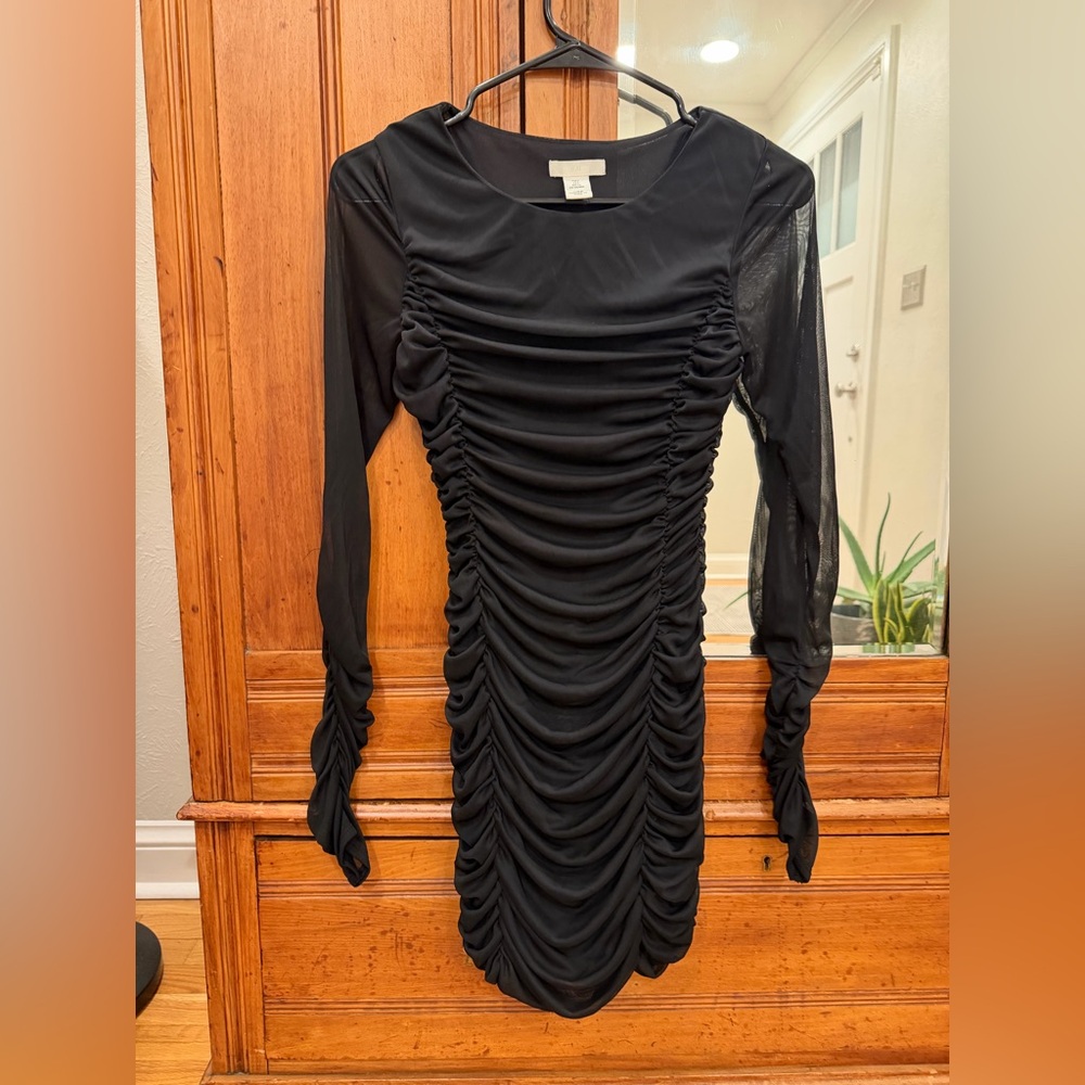 H&M Black Ruched Long Sleeve Dress